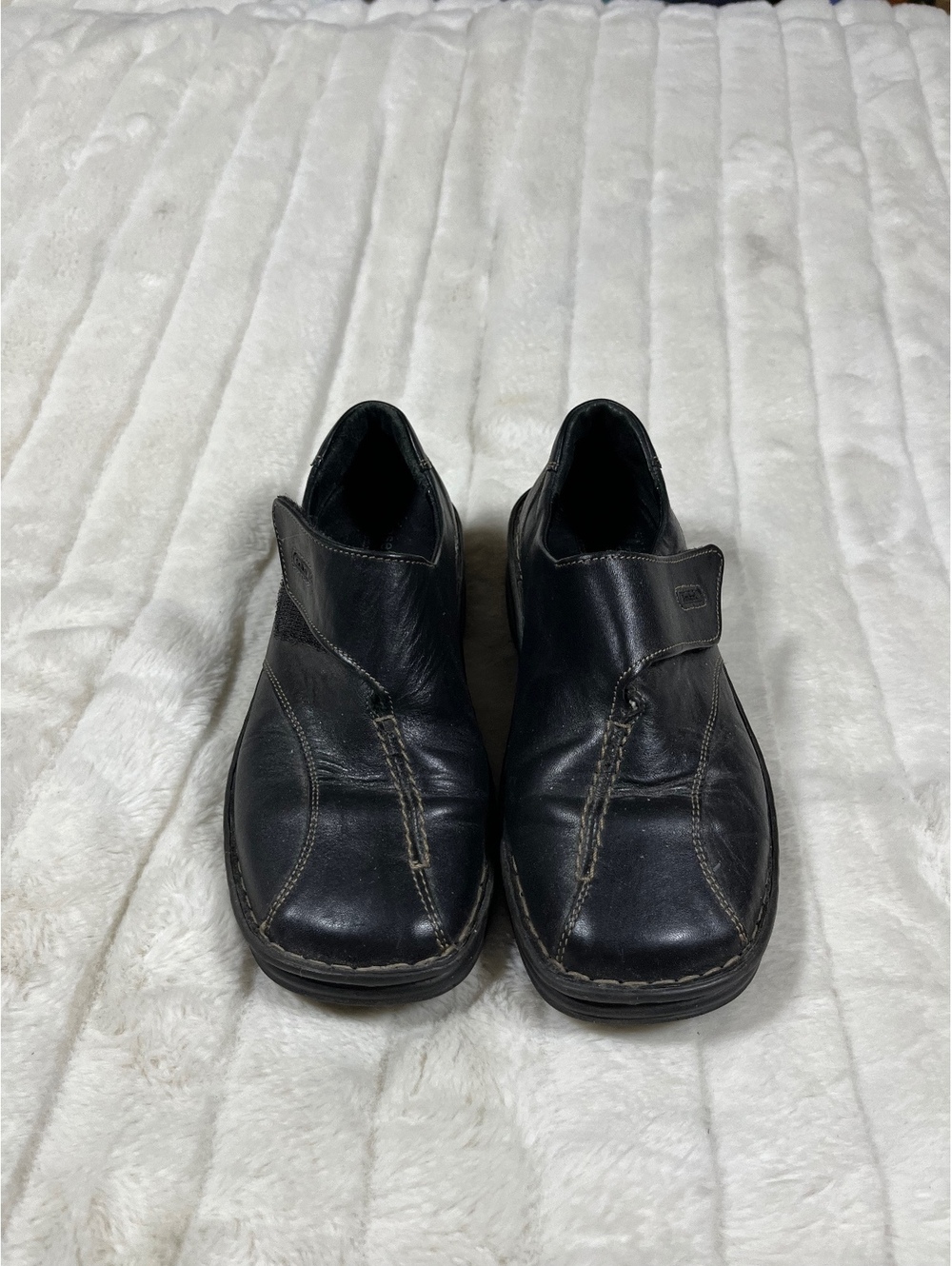 Josef Seibel 38 US 7/7.5 Black Leather Square Toe Velcro Fall Walking Shoes